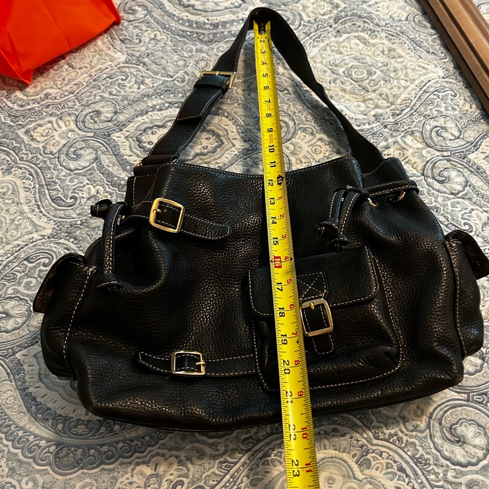 Maxx New York Black Leather Shoulder Bag - Picture 6 of 8